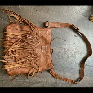 StS concealer-carry crossbody brown fringe bag